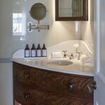 henrys-townhouse-jane-austen-london-hotel-bathroom-corner-sink-marble