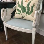 george-lucinda-oakes-silk-painted-pillow-mario-buatta-patricia-altschul