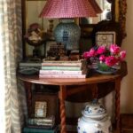 southern-style-home-decorating-antiques-instagram-shop-vingette-styling-decorating-ideas-blue-and-white-chinoiserie-ginger-jars