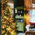 southern-style-home-decorating-antiques-instagram-shop-vingette-styling-decorating-ideas-christmas-tree-red-toile-curtains