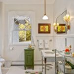 john-travolta-kelly-preston-islesboro-maine-house-for-sale-classic-bathroom