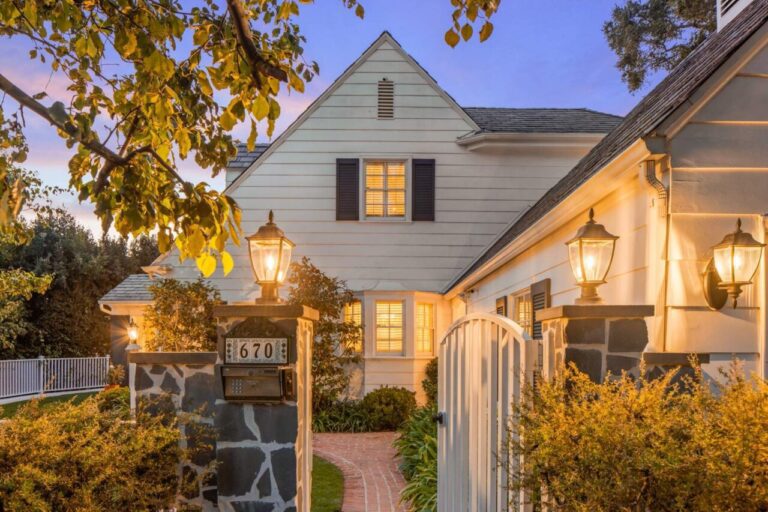 Gwyneth Paltrow’s Childhood Homes for Sale