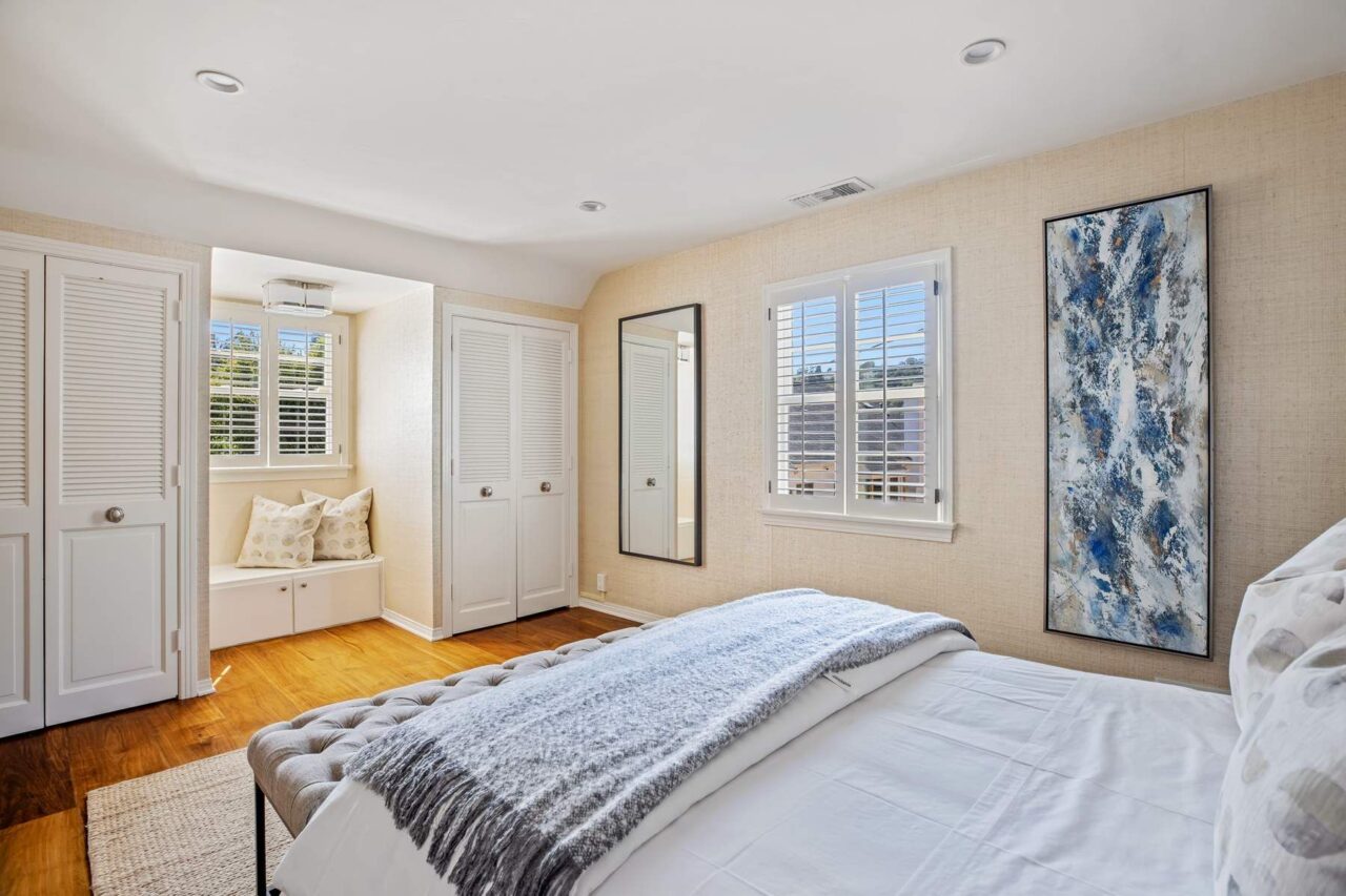 Fahrenheit tv Definitief bed-gwyneth-paltrow-california-childhood-home-for-sale-brentwood- The Glam  Pad