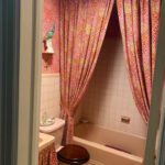 vintage-retro-pink-tile-bathroom