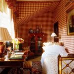 gingham-buffalo-plaid-check-daybed-wallpaper-upholstery-ceiling-day-bed