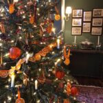 dried-oranges-pomedor-cloves-christmas-tree-ornaments-garland
