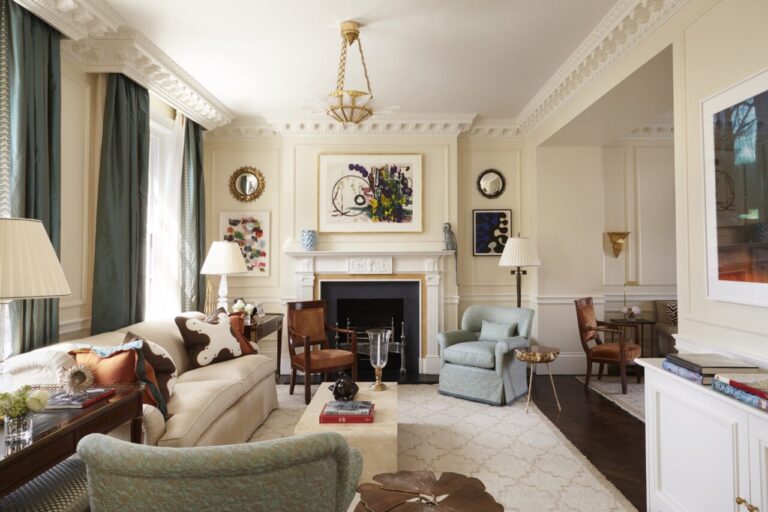 A Sophisticated London Townhouse by Stewart Manger
