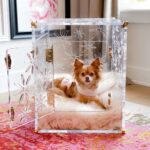 pretty-kennels-lucite-luxury-hollywood-glamour-kennel-crate-flowers