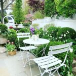 pretty-white-tulips-the-glam-pad-garden-tour-bistro-table