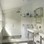 theglampad_easthamptongardens_bathroom_white tile