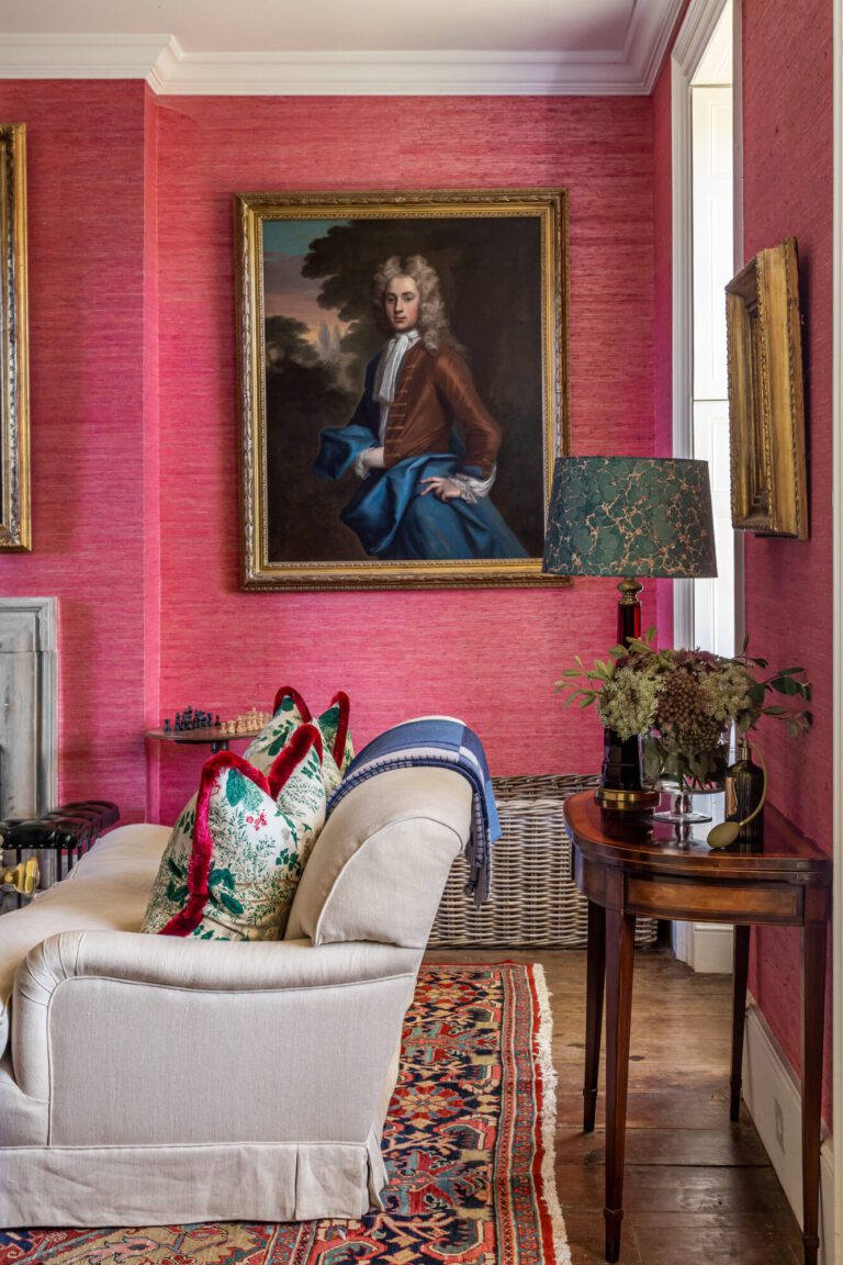 Samantha Todhunter’s 18th Century Oxfordshire Home - The Glam Pad
