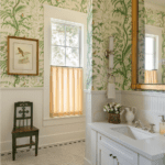 bird-and-thistle-brunschwig-et-fils-green-wallpaper-bathroom-maison-maison-suzanne-duin