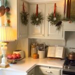 colonial-kitchen-home-tour-christmas-decorations