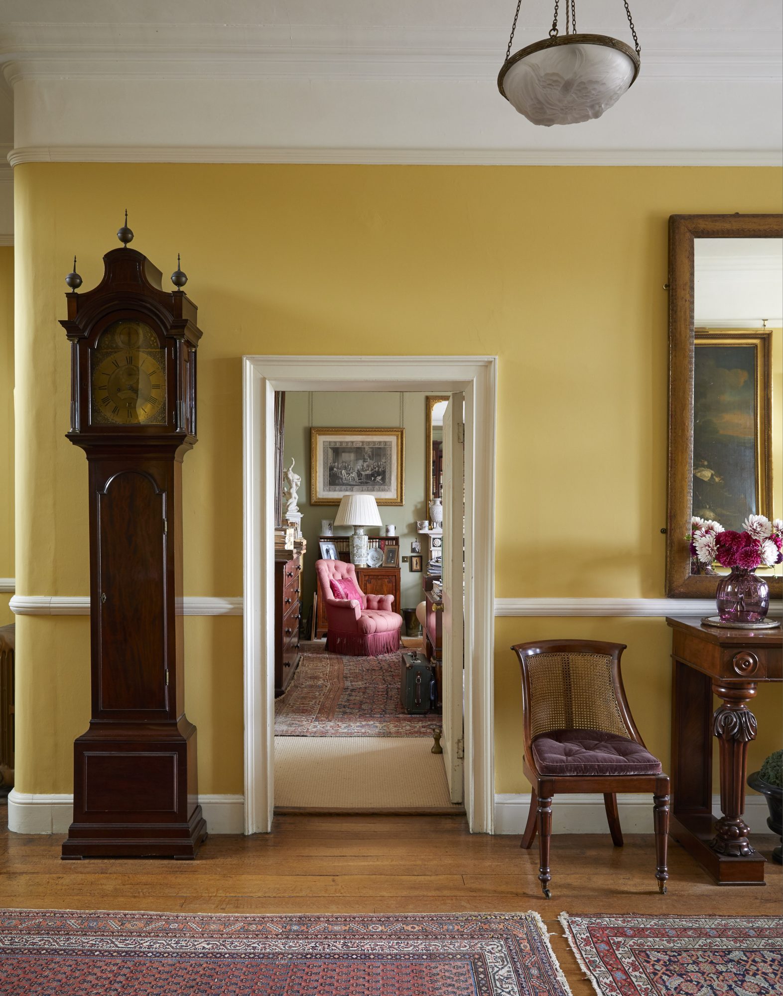 Modern English: Todhunter Earle Interiors - The Glam Pad