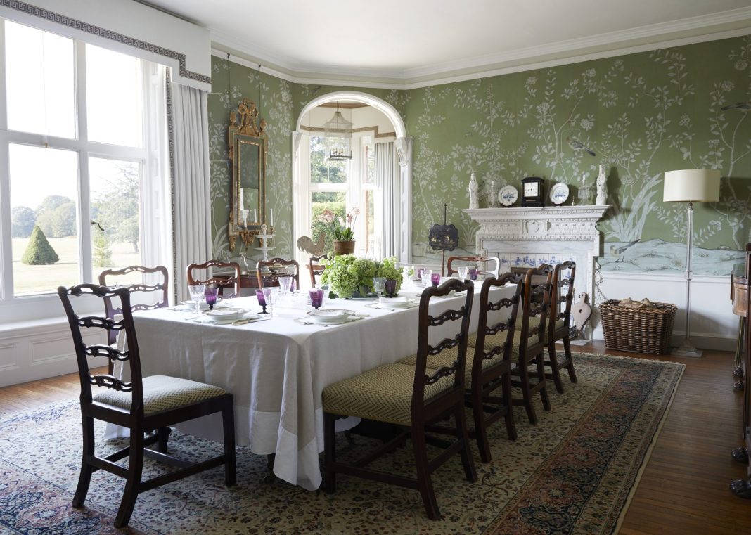 Modern English: Todhunter Earle Interiors - The Glam Pad