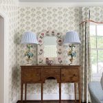 whitney-mcgregor-interior-design-grandmillennial-wallpaper-vignette-antiques