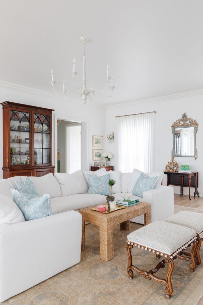 Grandmillennial Style Meets Coastal Chic - The Glam Pad