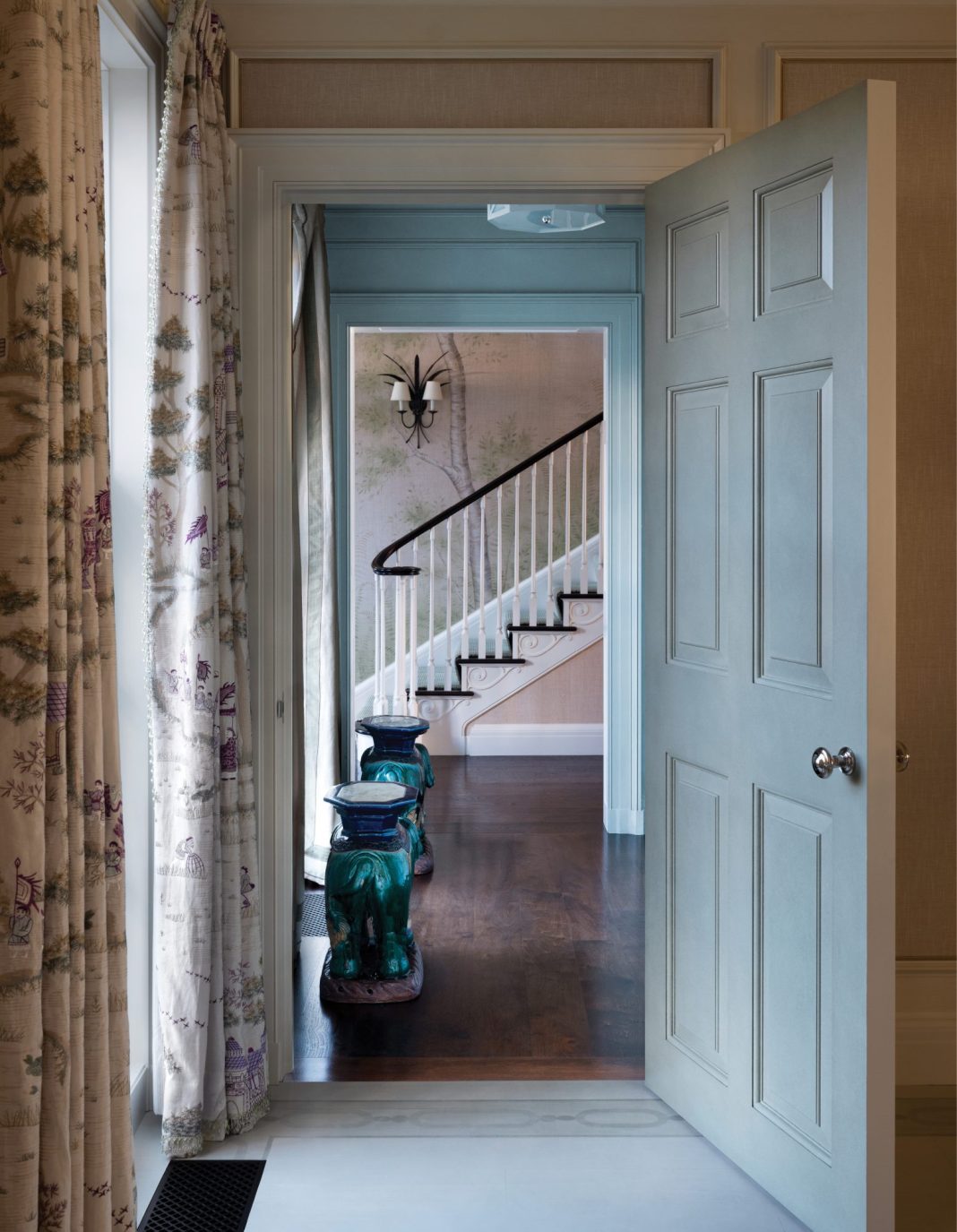 A House in Maine by Nina Campbell - The Glam Pad