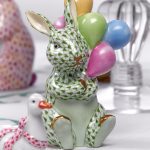 herend-easter-bunny-balloons-fishnet-green-pink-blue