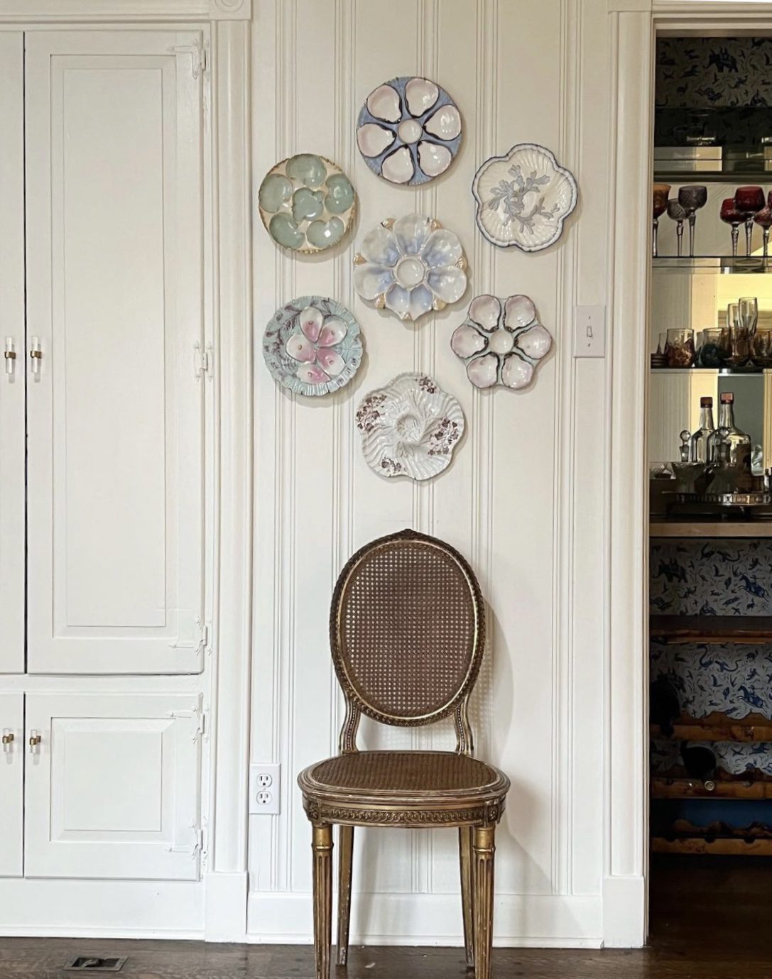 Abigail's Home Decor Oyster Plate main image 0