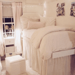 the-glam-pad-dorm-decor-3