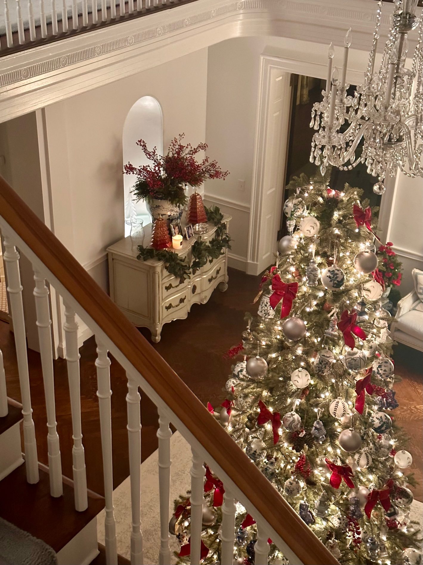 A Magical Christmas Affair: Celebrating with The Enchanted Home - The ...
