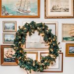 Laura-Solensky- Design-Christmas-holiday-home-tour-The-Glam-Pad-wreath