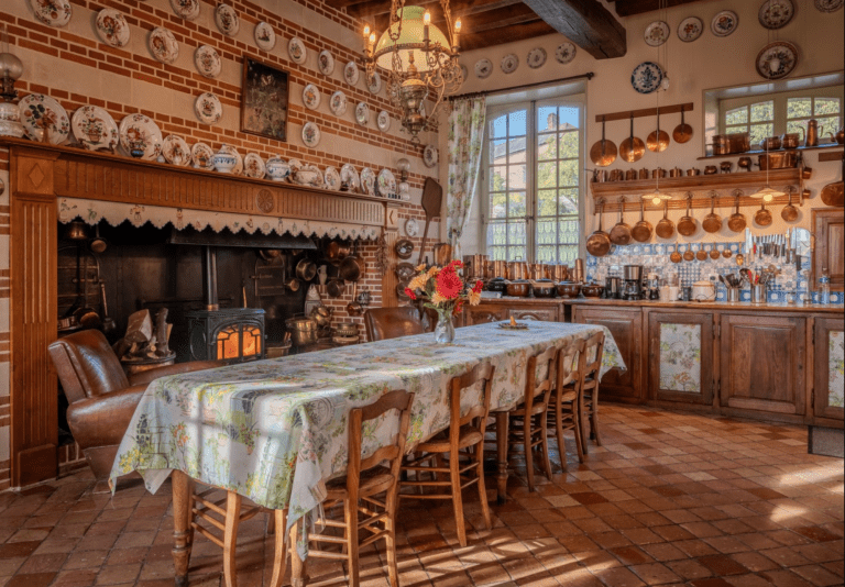 Le Petit Versailles, Pooky Lighting, and Dorothy Draper Decorating Weekend