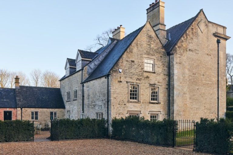 On The Market: 17th Century Newton House