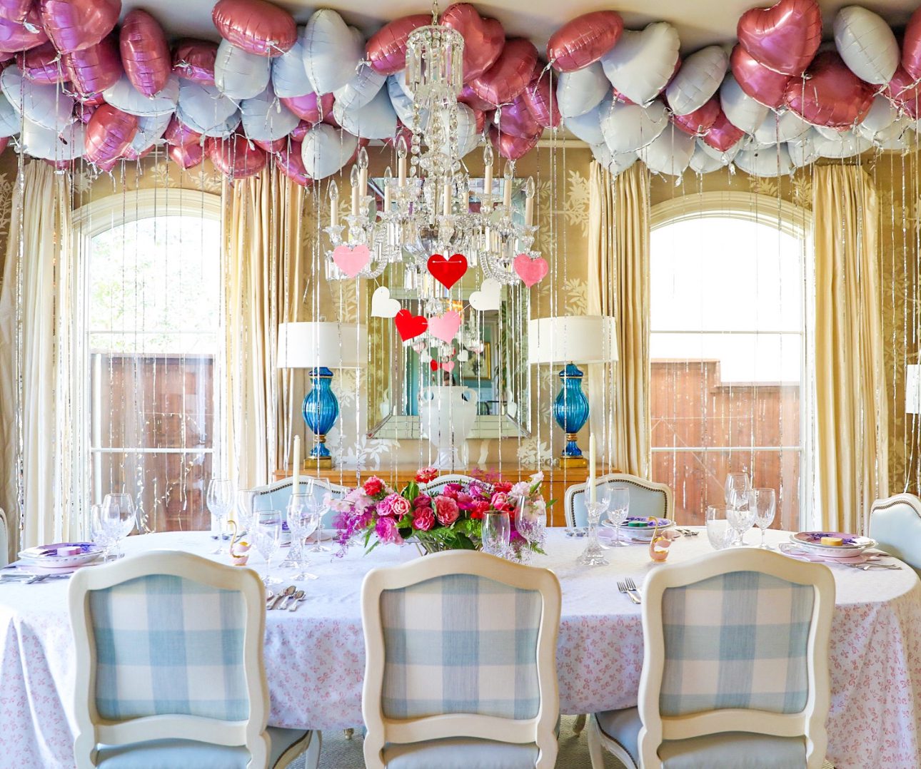 valentine-tablescape-dining-room-heart-balloons-interior-design-jan ...