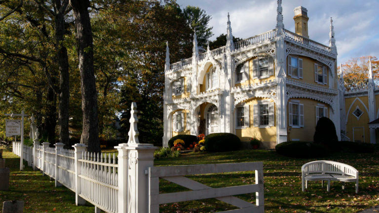 Katie Ridder for Weezie Towels, Maine’s famous “Wedding Cake House”, and the 9th annual Southeastern Designer Showhouse