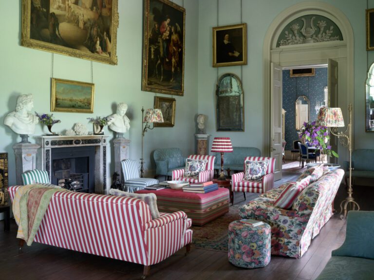 The One Day Box by Flora Soames: A Life-Changing Love of Home