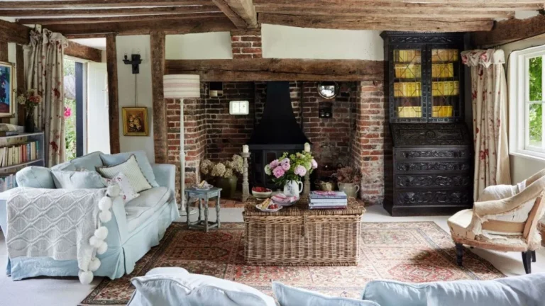 At Home with My English Country Cottage
