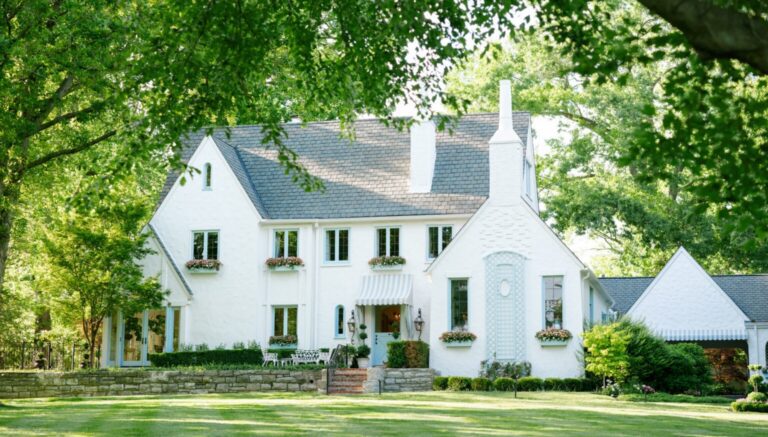 A French Country Manor in Missouri