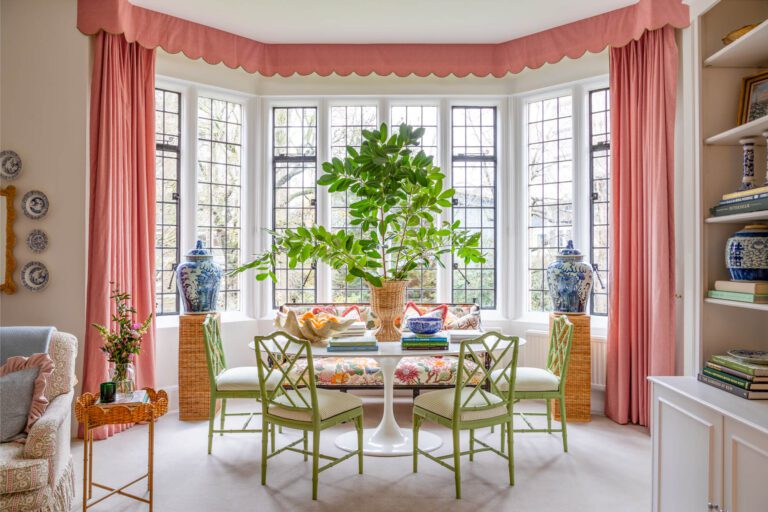 A Chic Holland Park Flat by Sean Symington
