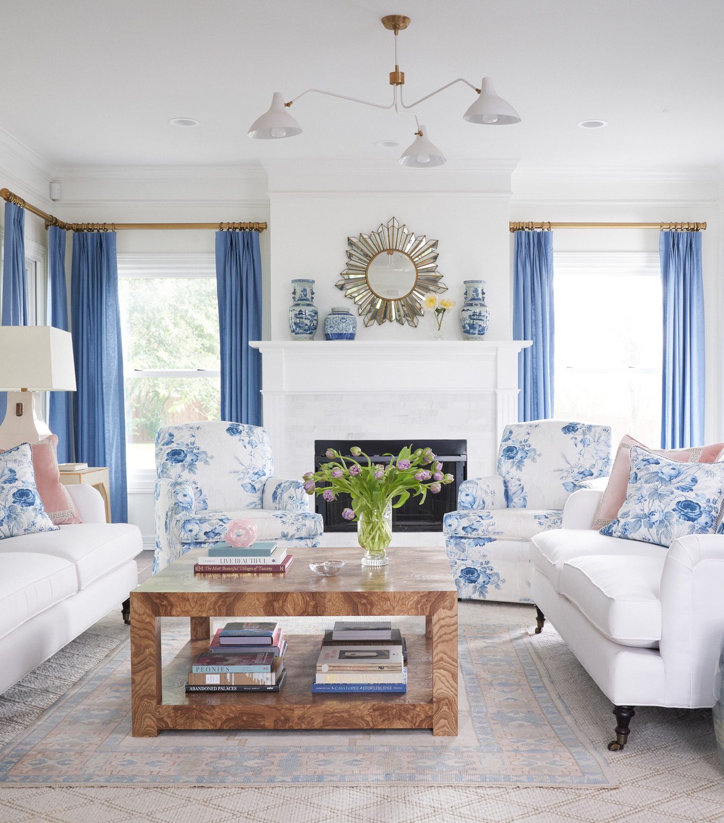 jennifer-hunter-interior-design-blue-and-white - The Glam Pad