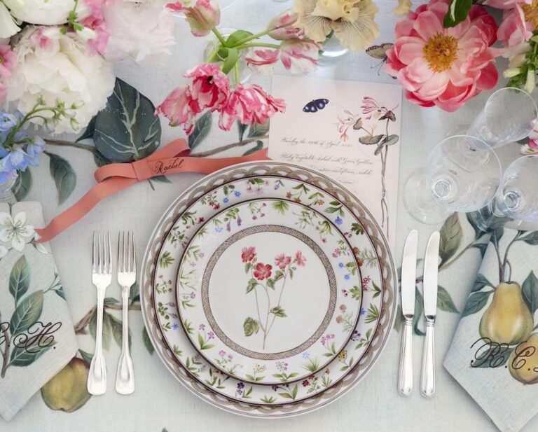de Gournay x Bunny Mellon, The Hedges Inn, and Love All Tennis