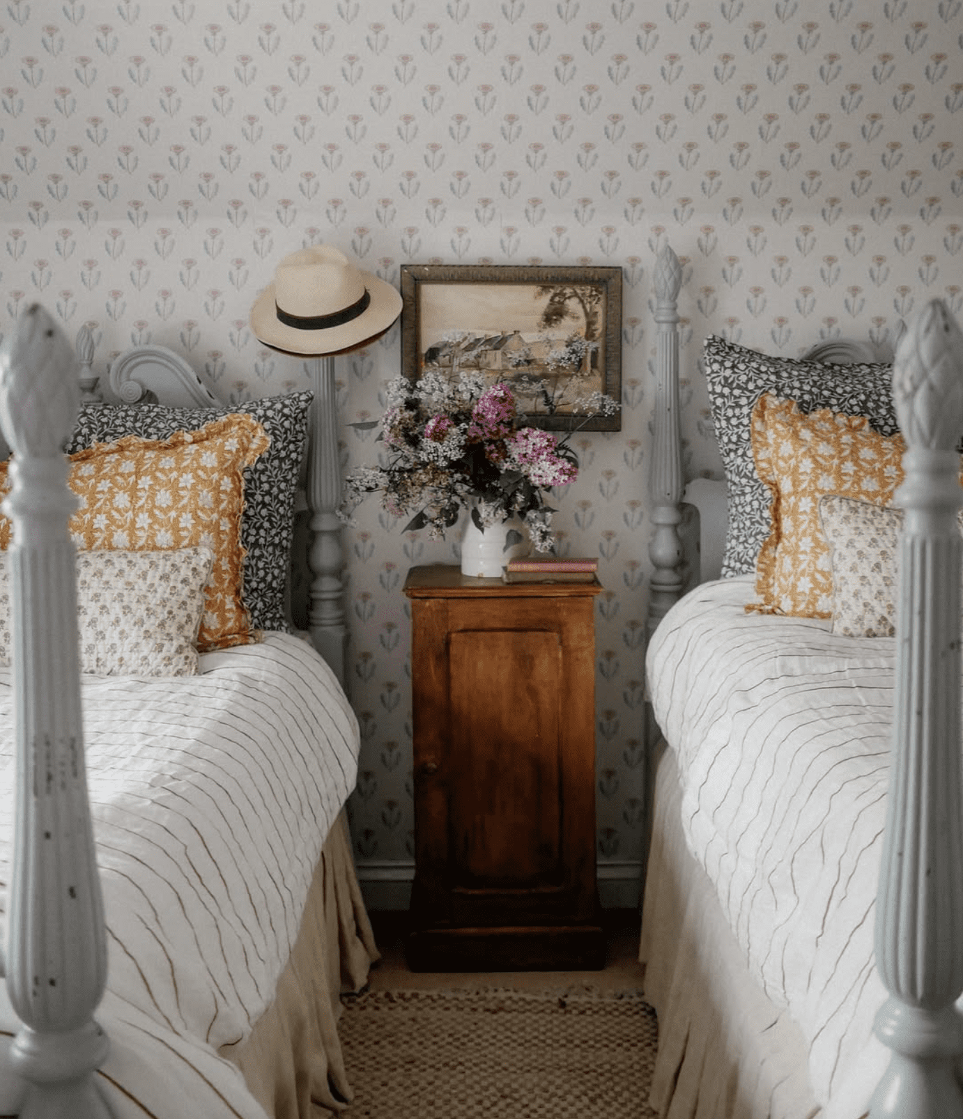 Cotswolds-countryside-Gloucestershire-UK-home-tour-english-country ...
