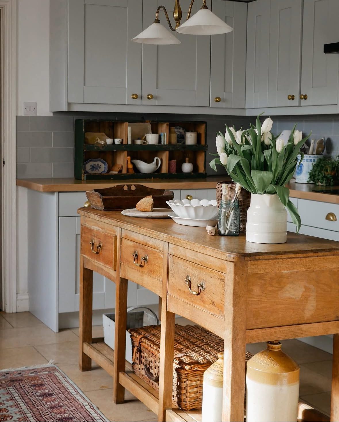 Cotswolds-countryside-Gloucestershire-UK-home-tour-english-country ...