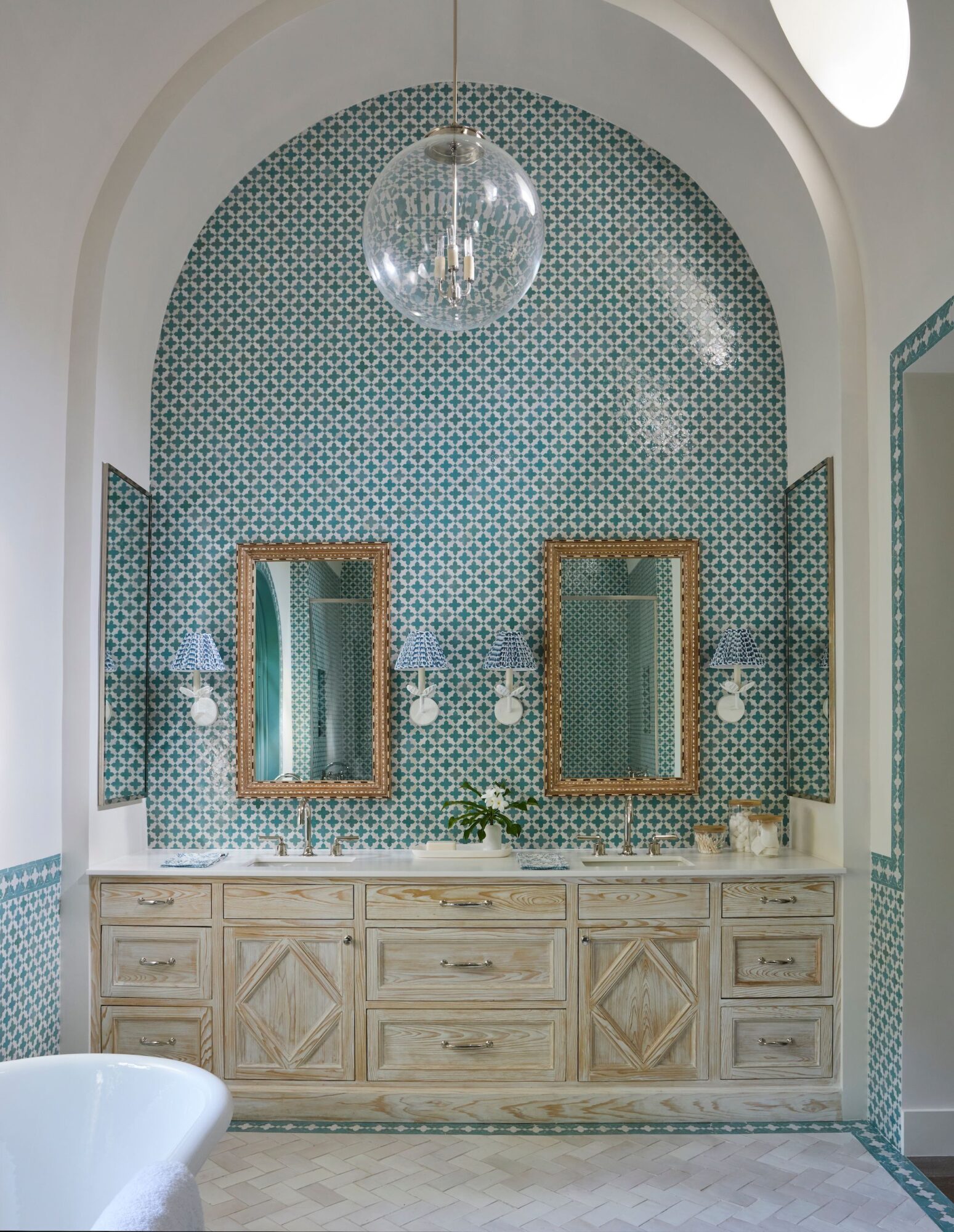 MiamiProject_Whittaker_Wong025 - The Glam Pad