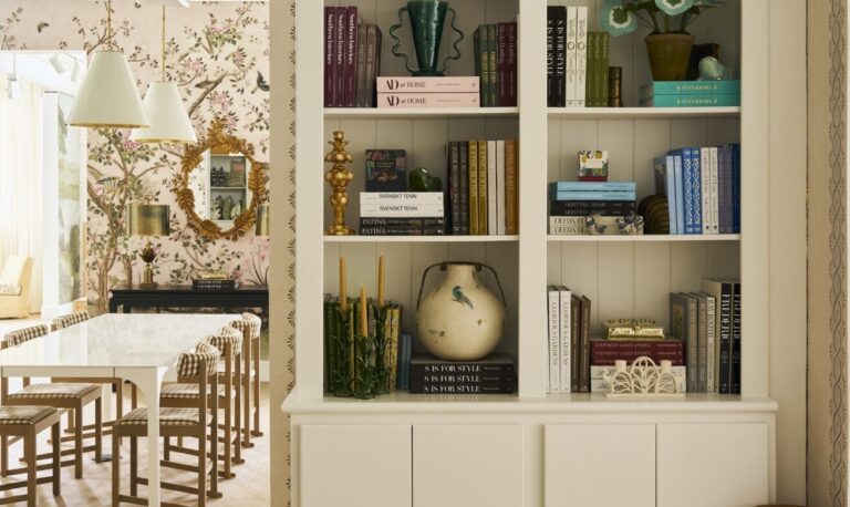 Happy New Year! Bunny Williams on Fifth Avenue, Antiques & Garden Show of Nashville, and Schumacher Opens in Charleston
